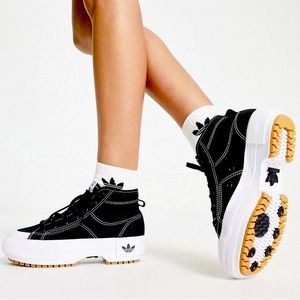 NNW Adidas Nissa Trek